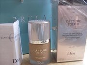Тональную сыворотку Dior Capture Totale 